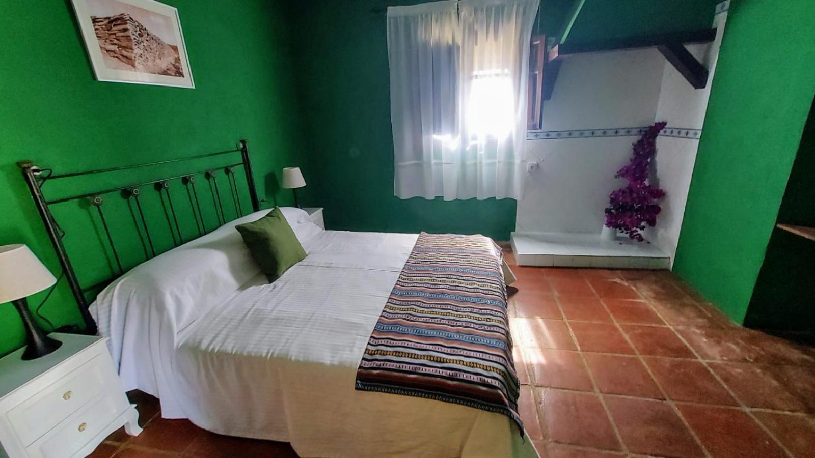 Casas Rurales- "Casa Larios" El Colmenar Oda fotoğraf